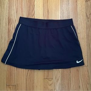 Nike Women’s Navy Blue Tennis Skirt w/ Shorts Size M
